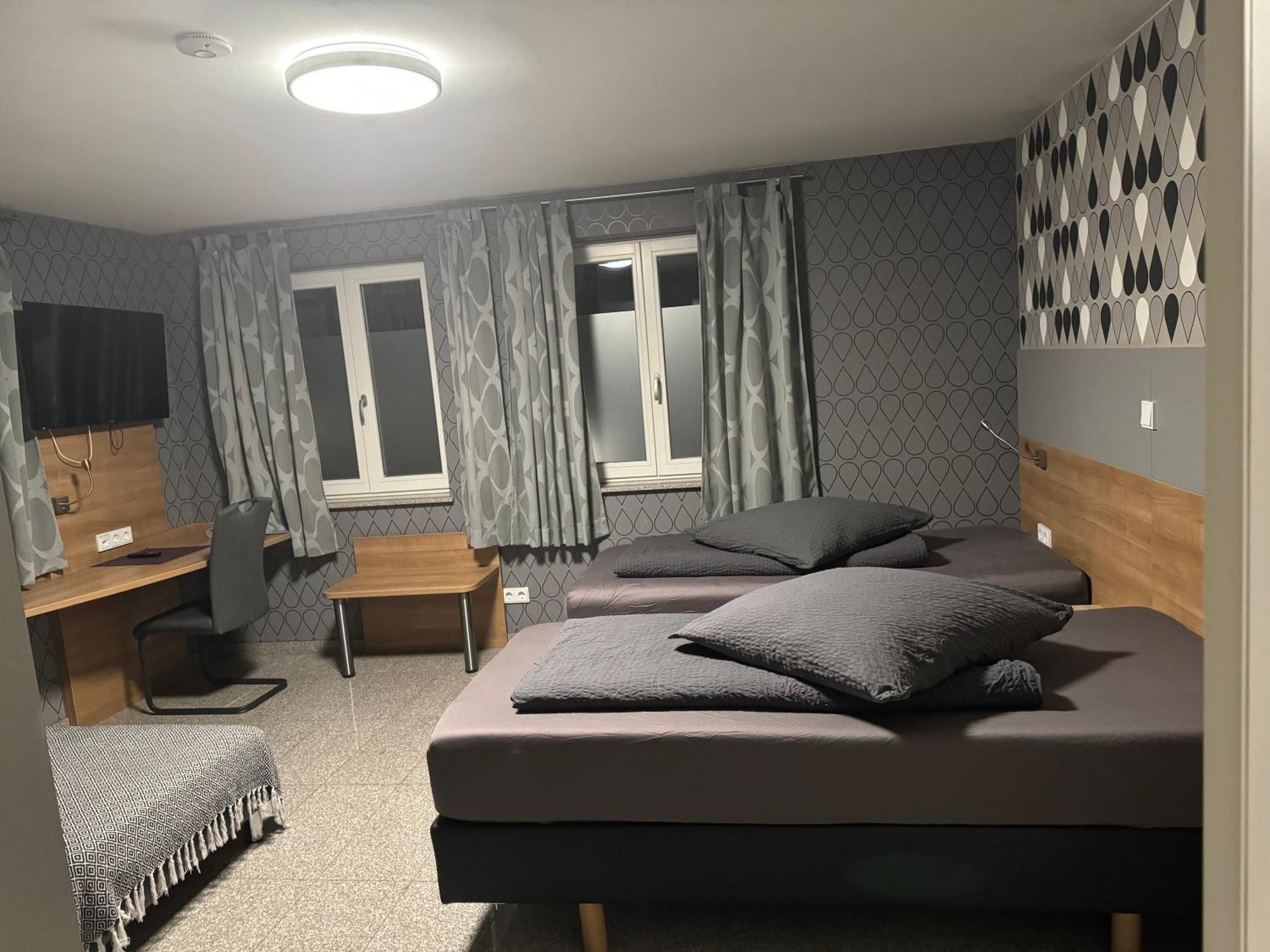 Hotel Mythos "Apartments" Markgröningen Eksteriør billede