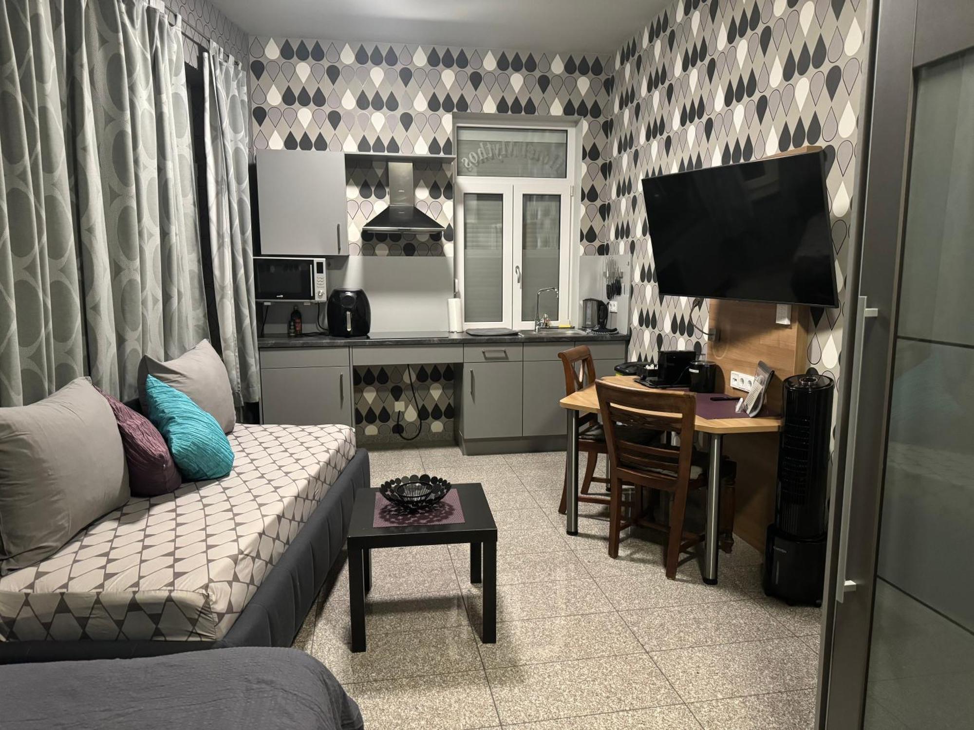 Hotel Mythos "Apartments" Markgröningen Eksteriør billede